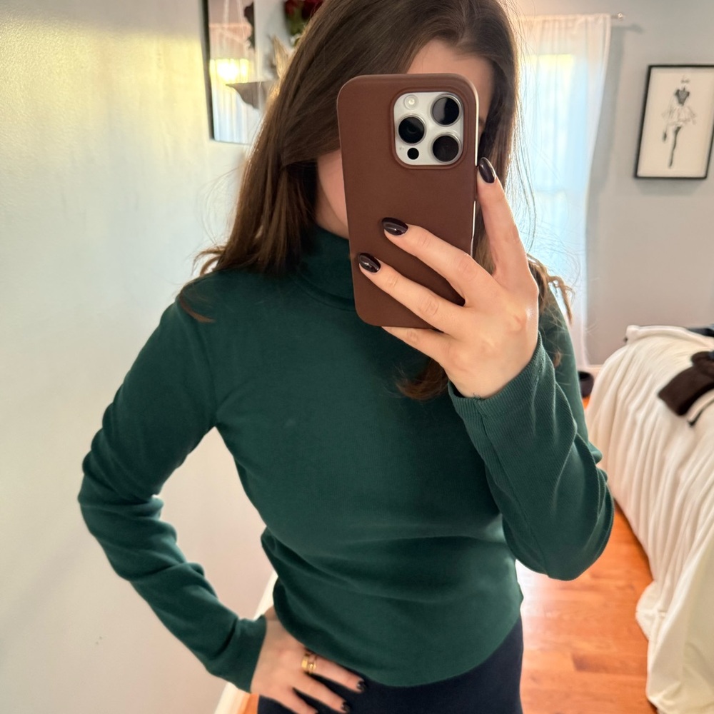 Green turtle neck Zara